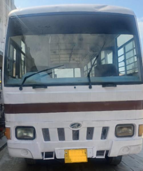 Mahindra Tourister image 2